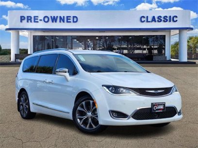 Used 2017 Chrysler Pacifica Limited