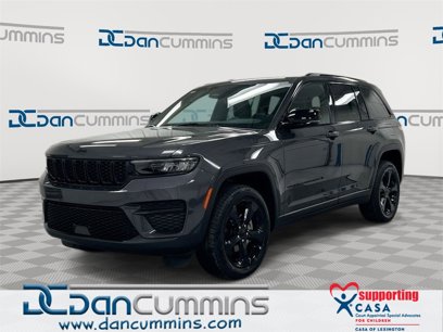 Used 2023 Jeep Grand Cherokee Altitude