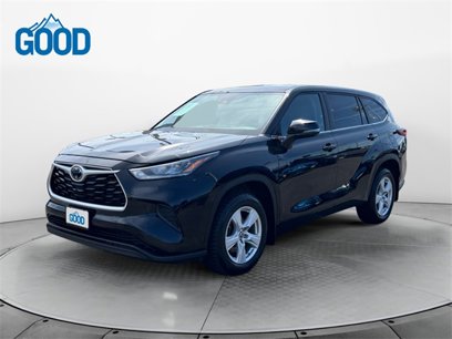 Used 2023 Toyota Highlander LE