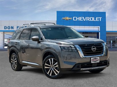 Used 2025 Nissan Pathfinder Platinum