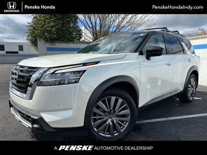 Used 2023 Nissan Pathfinder SL w/ SL Premium Package