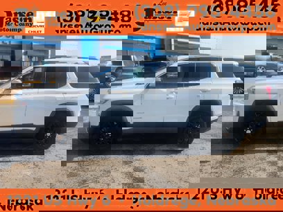 Used 2023 GMC Acadia SLT