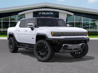 New 2025 GMC Hummer EV 3X w/ LPO, Dark Essentials Package