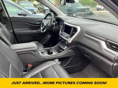 Used 2023 GMC Acadia SLT