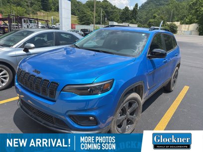 Used 2023 Jeep Cherokee Altitude Lux