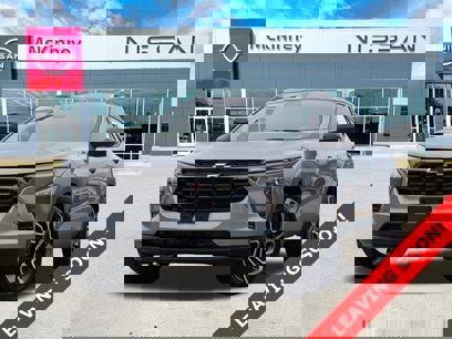 Used 2025 Chevrolet Trax RS w/ Driver Confidence Package
