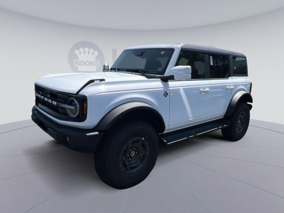 New 2025 Ford Bronco Outer Banks w/ Sasquatch Package
