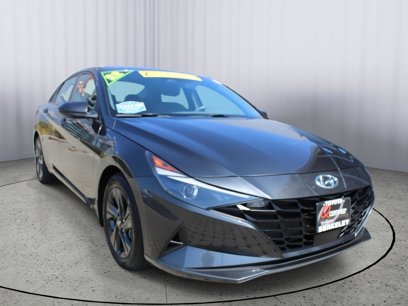 Used 2022 Hyundai Elantra SEL w/ Convenience Package