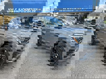 New 2025 Volkswagen Atlas Cross Sport SEL R-Line