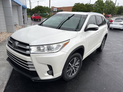 Used 2017 Toyota Highlander XLE