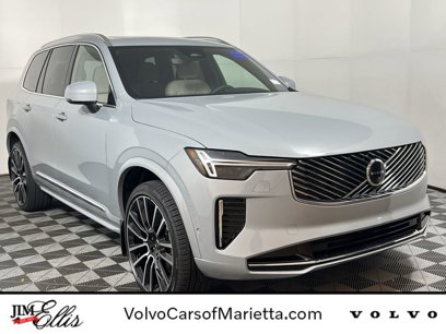 New 2025 Volvo XC90 B5 Core
