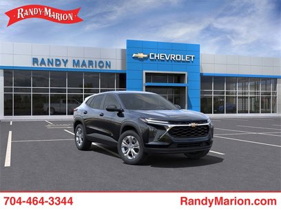 New 2025 Chevrolet Trax LS w/ Driver Confidence Package