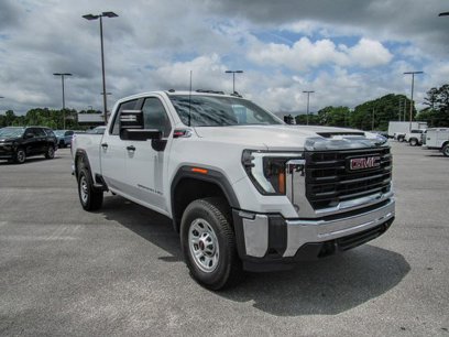 New 2024 GMC Sierra 2500 Pro
