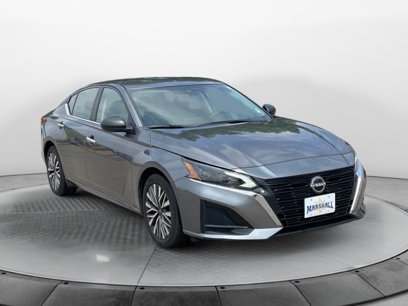 Used 2024 Nissan Altima 2.5 SV