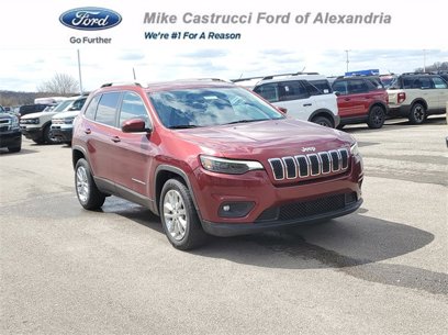 Used 2019 Jeep Cherokee Latitude w/ Popular Appearance Group