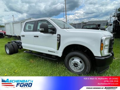 New 2025 Ford F350 XL