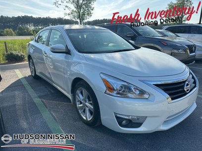 Used 2013 Nissan Altima 2.5 SL w/ Technology Pkg