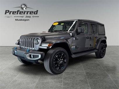 Used 2022 Jeep Wrangler Unlimited Sahara w/ Cold Weather Group