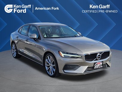 Used 2019 Volvo S60 T6 Momentum w/ Premium Package