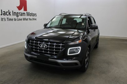 Used 2021 Hyundai Venue SEL w/ Premium Package