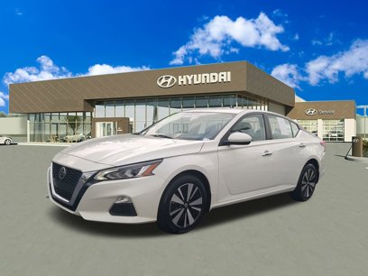 Used 2021 Nissan Altima 2.5 SV