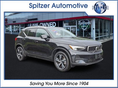 Used 2025 Volvo XC40 B5 Core