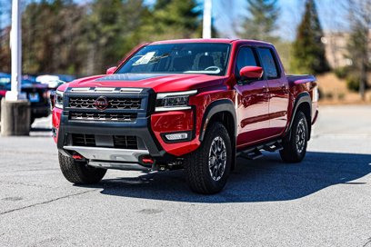 New 2025 Nissan Frontier PRO-4X w/ Pro Convenience Package