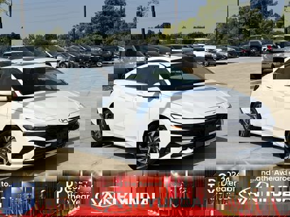 Used 2025 Hyundai Elantra SEL