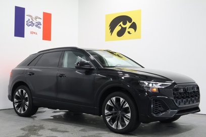 New 2025 Audi Q8 Premium Plus