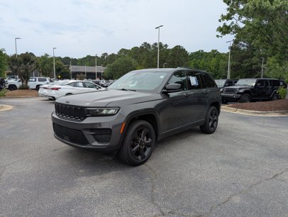Used 2022 Jeep Grand Cherokee Altitude
