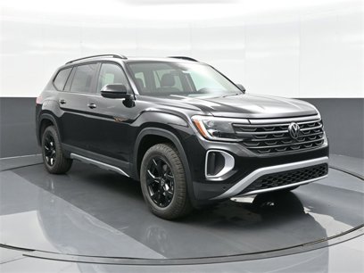 New 2025 Volkswagen Atlas Peak Edition SE