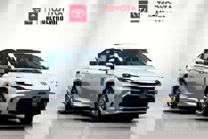 New 2025 Toyota Camry LE