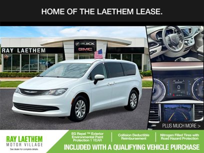 Used 2017 Chrysler Pacifica Touring w/ Tire & Wheel Group