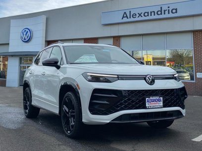New 2025 Volkswagen Tiguan SE R-Line