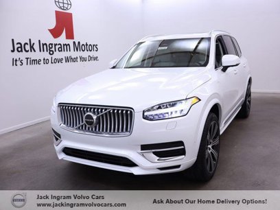 New 2025 Volvo XC90 T8 Plus w/ Protection Package Premier