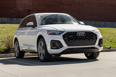 New 2025 Audi Q5 2.0T Premium
