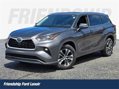 Used 2021 Toyota Highlander XLE