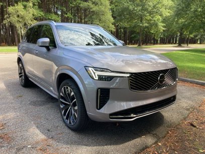 New 2026 Volvo XC90 B5 Plus