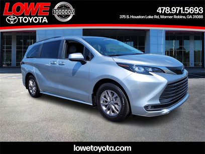 Certified 2025 Toyota Sienna XLE