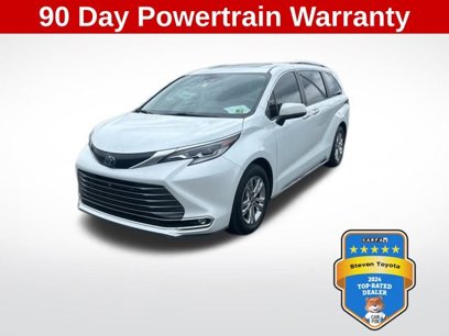 Used 2022 Toyota Sienna Platinum