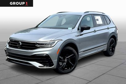 Used 2024 Volkswagen Tiguan SE R-Line