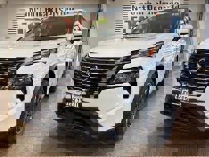 Used 2024 Nissan Rogue SV