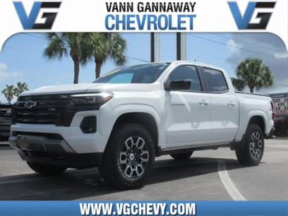 Used 2024 Chevrolet Colorado Z71 w/ Z71 Convenience Package 2