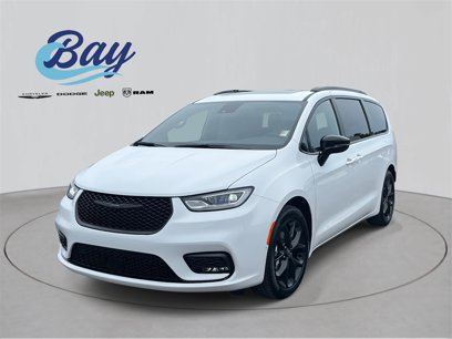 New 2026 Chrysler Pacifica Limited
