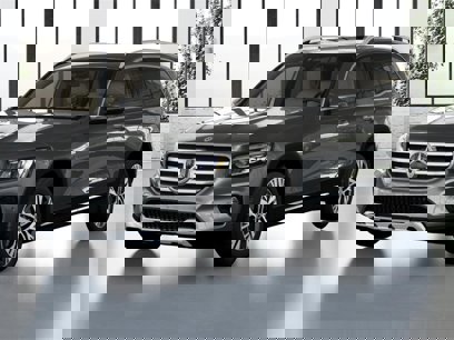 New 2025 Mercedes-Benz GLB 250 4MATIC