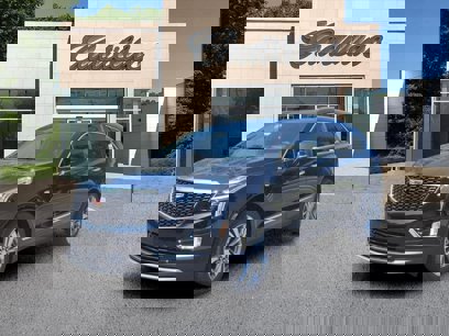 New 2025 Cadillac XT5 Premium Luxury w/ Technology Package