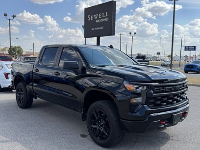 Certified 2025 Chevrolet Silverado 1500 Custom Trail Boss w/ LPO, Dark Essentials Package