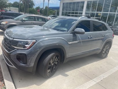 Used 2024 Volkswagen Atlas Cross Sport SE w/ Panoramic Sunroof Package