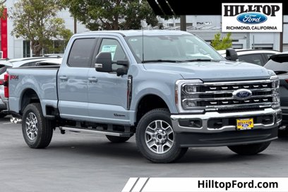 New 2025 Ford F250 Lariat w/ FX4 Off-Road Package