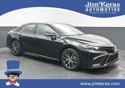 Used 2023 Toyota Camry SE